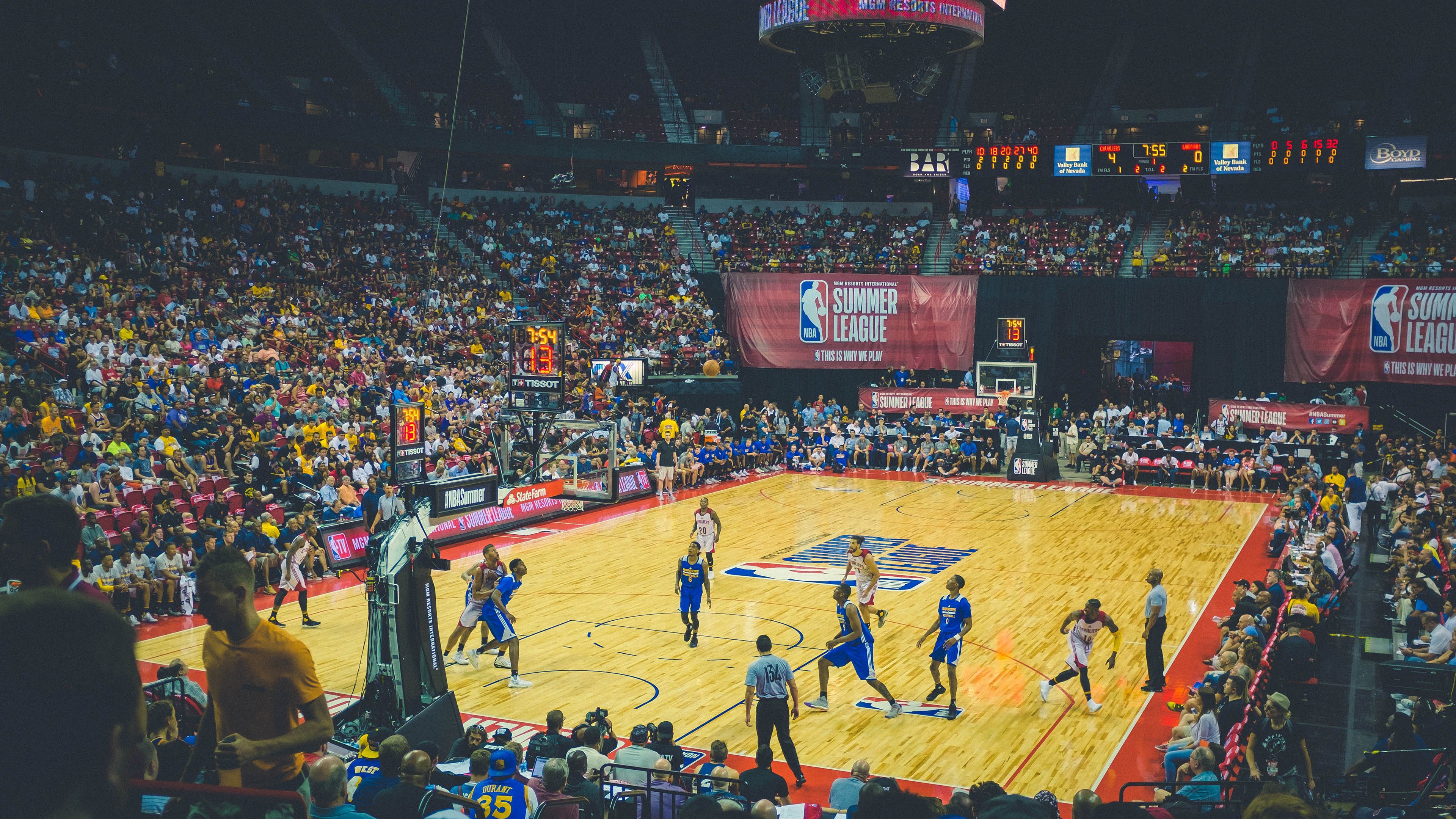 澳门新葡京娱乐城-穆雷十二赛季巅峰爆发，独行侠主场沸腾！